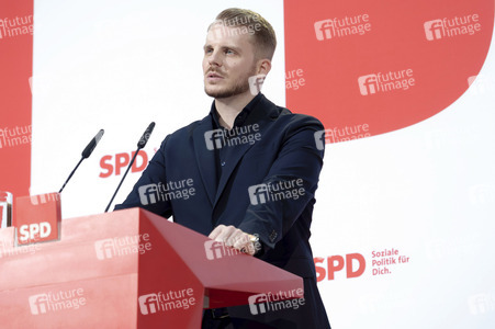 Pressekonferenz mit dem SPD-Generalsekretär in Berlin
