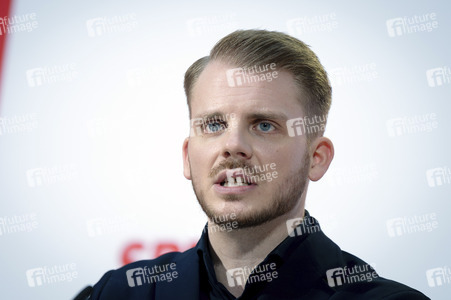 Pressekonferenz mit dem SPD-Generalsekretär in Berlin