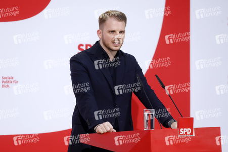 Pressekonferenz mit dem SPD-Generalsekretär in Berlin