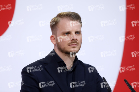 Pressekonferenz mit dem SPD-Generalsekretär in Berlin