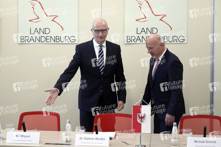 Pressekonferenz nach der gemeinsamen Kabinettssitzung der Landesregierungen von Berlin und Brandenburg in Potsdam