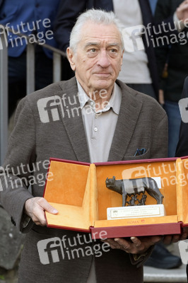 Verleihung des Lupa Capitolina an Robert De Niro in Rom