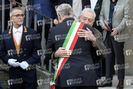 Verleihung des Lupa Capitolina an Robert De Niro in Rom