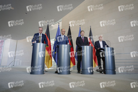 Pressestatement im Anschluss an den Stahlgipfel in Berlin