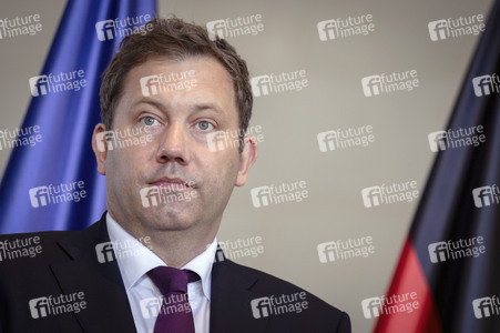 Pressestatement im Anschluss an den Stahlgipfel in Berlin