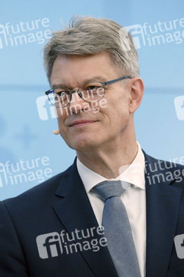 Pressekonferenz zum Thema neue i-kfz-App in Berlin