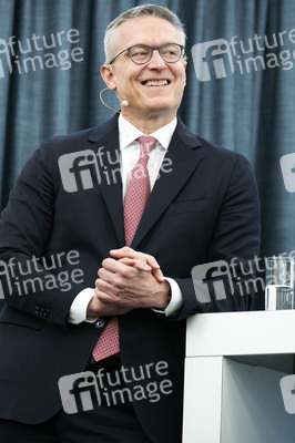 Pressekonferenz zum Thema neue i-kfz-App in Berlin