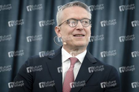 Pressekonferenz zum Thema neue i-kfz-App in Berlin