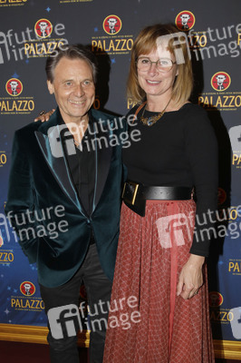 Gala-Premiere der Palazzo Dinner Show 2025 in Berlin