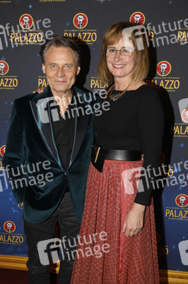 Gala-Premiere der Palazzo Dinner Show 2025 in Berlin