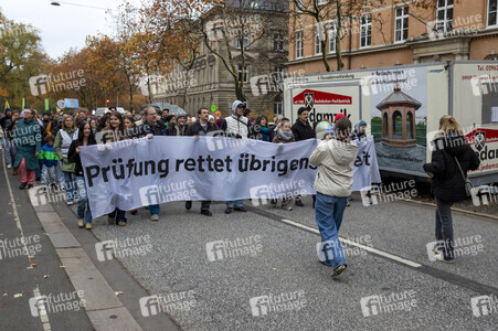 PRÜF! - Auftakt-Demo in Hamburg