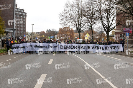 PRÜF! - Auftakt-Demo in Hamburg