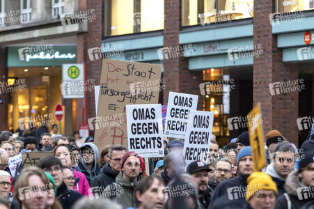 PRÜF! - Auftakt-Demo in Hamburg