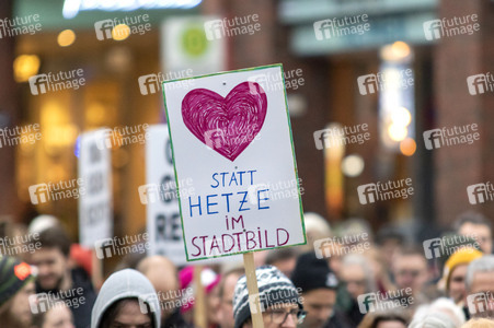 PRÜF! - Auftakt-Demo in Hamburg