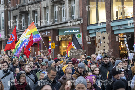 PRÜF! - Auftakt-Demo in Hamburg