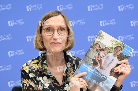 Bundespressekonferenz 'UNICEF-Bericht zur Lage der Kinder in Deutschland 2025' in Berlin