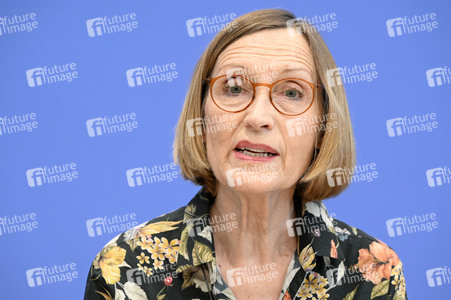 Bundespressekonferenz 'UNICEF-Bericht zur Lage der Kinder in Deutschland 2025' in Berlin