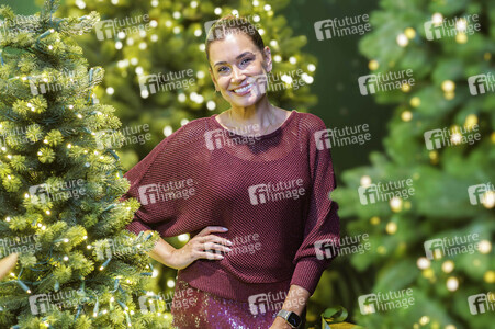 Charity-Wald Eröffnung in der Galeria Düsseldorf