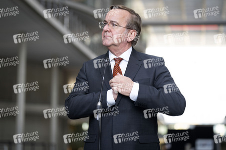 Pressekonferenz zur Weltraumsicherheitsstrategie der Bundesregierung in Berlin