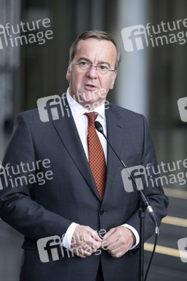 Pressekonferenz zur Weltraumsicherheitsstrategie der Bundesregierung in Berlin