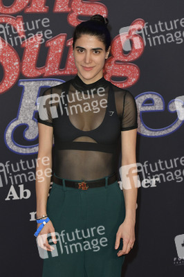 Filmpremiere 'Song Sung Blue' in Berlin