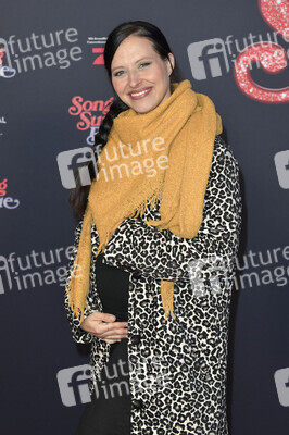 Filmpremiere 'Song Sung Blue' in Berlin