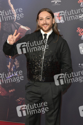 Filmpremiere 'Song Sung Blue' in Berlin