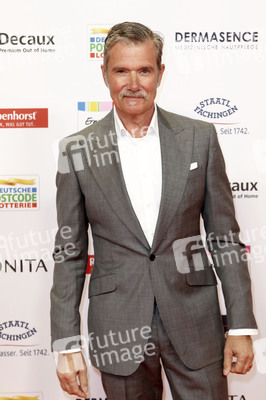 Goldene Bild der Frau 2025 in Hamburg