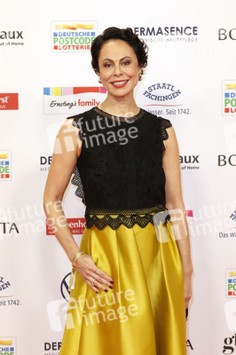 Goldene Bild der Frau 2025 in Hamburg