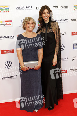 Goldene Bild der Frau 2025 in Hamburg