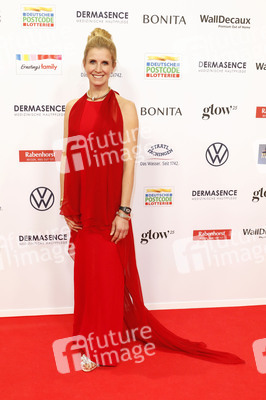 Goldene Bild der Frau 2025 in Hamburg