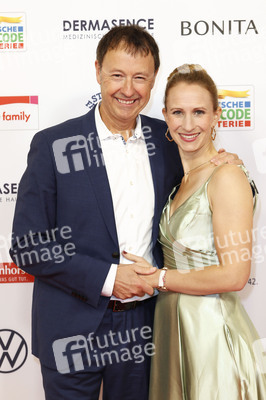 Goldene Bild der Frau 2025 in Hamburg