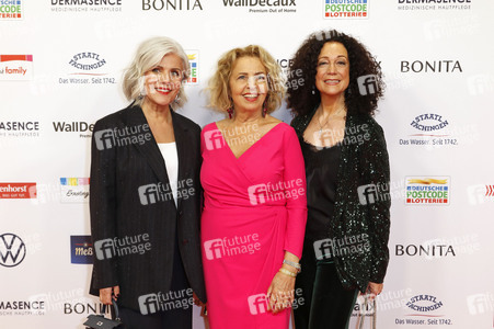 Goldene Bild der Frau 2025 in Hamburg