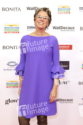 Goldene Bild der Frau 2025 in Hamburg