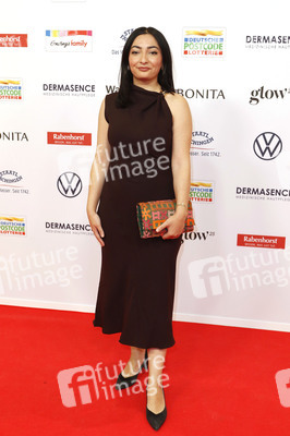 Goldene Bild der Frau 2025 in Hamburg