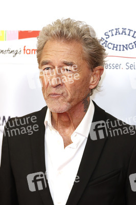 Goldene Bild der Frau 2025 in Hamburg