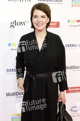 Goldene Bild der Frau 2025 in Hamburg