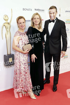 Goldene Bild der Frau 2025 in Hamburg