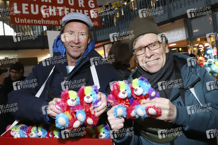 Leuchtfeuer-Teddy-Aktion 2025 in Hamburg