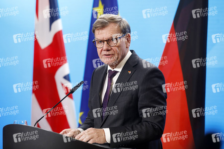 Pressekonferenz mit Johann Wadephul und Yvette Cooper in Berlin