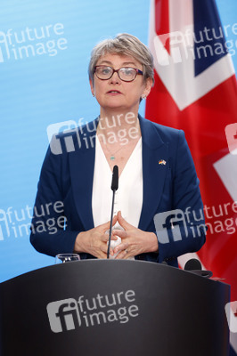 Pressekonferenz mit Johann Wadephul und Yvette Cooper in Berlin