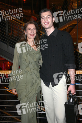 Showpremiere 'Cirque du Soleil - Alize' in Berlin