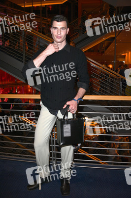 Showpremiere 'Cirque du Soleil - Alize' in Berlin