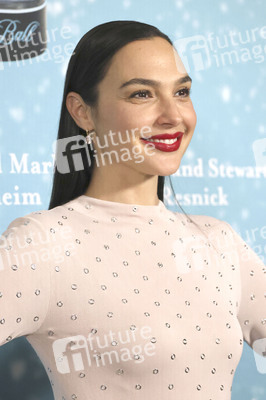 Women's Guild Cedars-Sinai Fall Snow Ball Gala in Beverly Hills