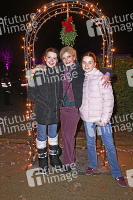 Feierliche Eröffnung von Weihnachten im Tierpark 2025 in Berlin