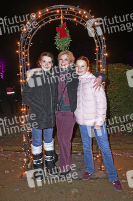 Feierliche Eröffnung von Weihnachten im Tierpark 2025 in Berlin