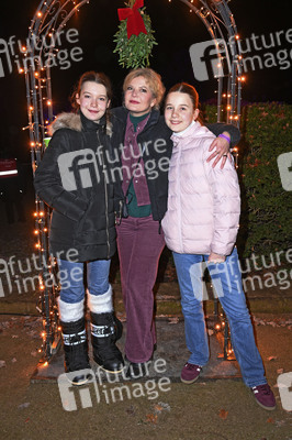 Feierliche Eröffnung von Weihnachten im Tierpark 2025 in Berlin