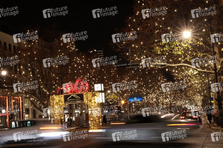 Weihnachtsbeleuchtung am Kudamm 2025 in Berlin