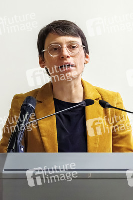 NRW Studienpräsentation 'Sorgerechtsentzug bei lesbischen Mütt