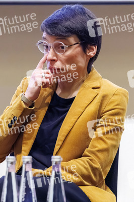 NRW Studienpräsentation 'Sorgerechtsentzug bei lesbischen Mütt